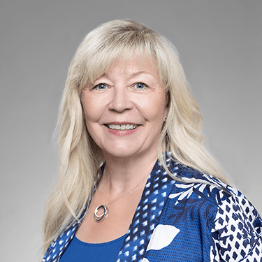 Sandra Cook headshot